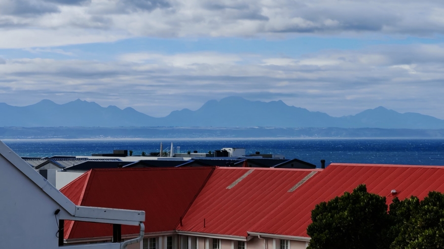 3 Bedroom Property for Sale in Mossel Bay Central Western Cape